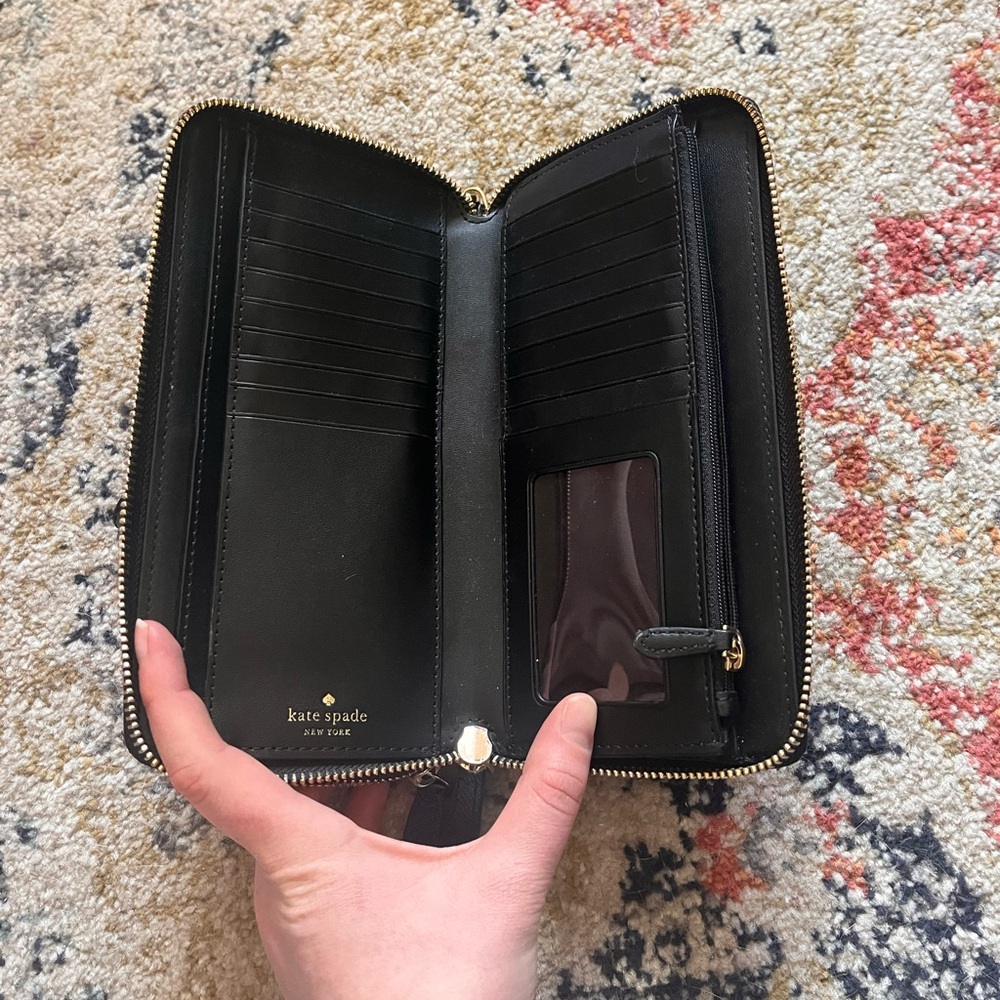 Kate Spade Black Leather Zip Wallet